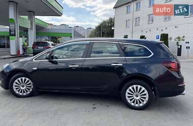 Универсал Opel Astra 2013 в 