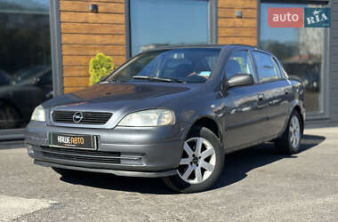 Седан Opel Astra 2008 в Шептицькому