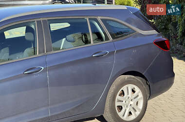 Универсал Opel Astra 2017 в 