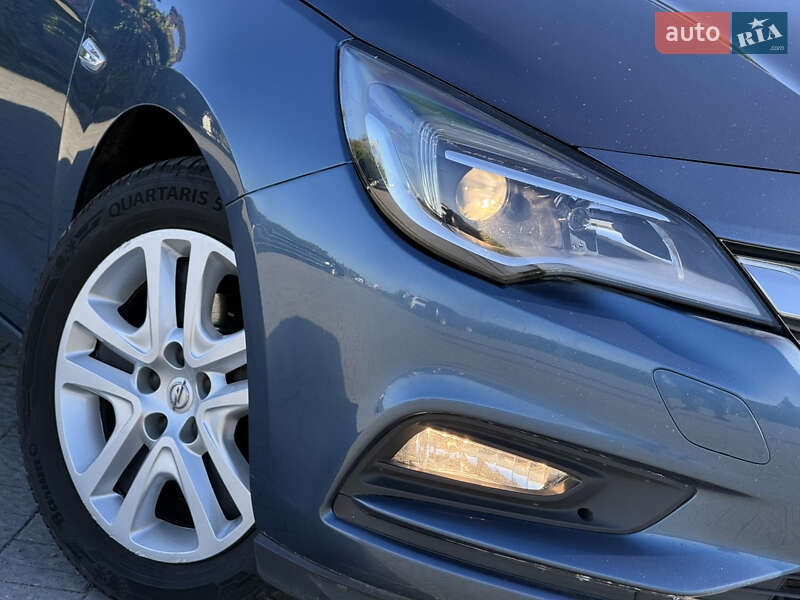 Универсал Opel Astra 2017 в Стрые
