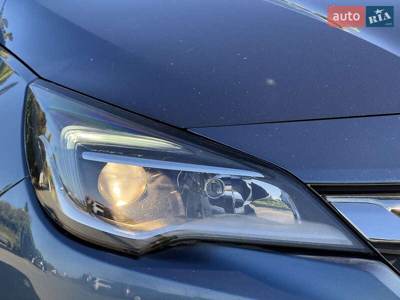 Универсал Opel Astra 2017 в Стрые