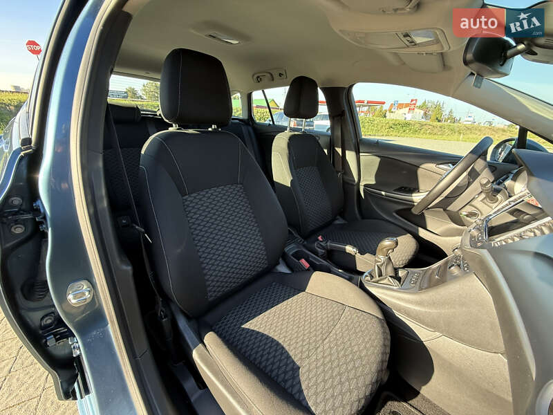 Универсал Opel Astra 2017 в Стрые