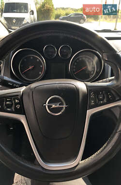 Универсал Opel Astra 2014 в 