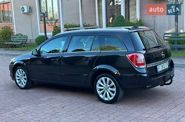Универсал Opel Astra 2010 в 