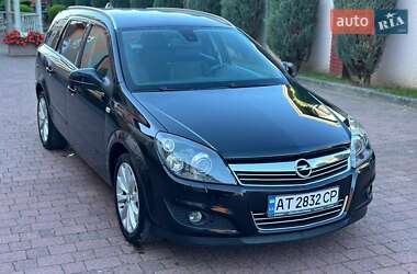 Универсал Opel Astra 2010 в 