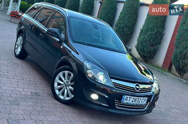 Универсал Opel Astra 2010 в 