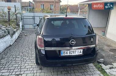 Универсал Opel Astra 2005 в 