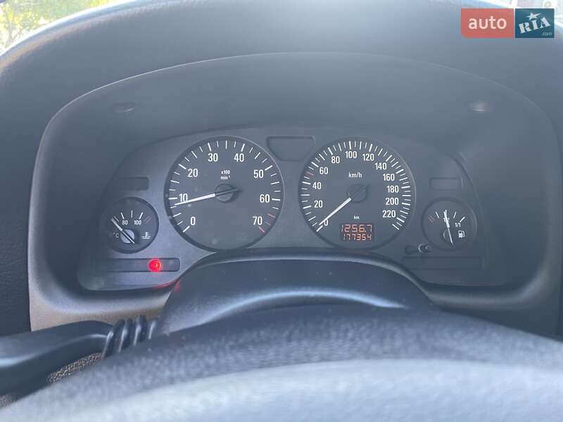 Седан Opel Astra 2007 в Днепре