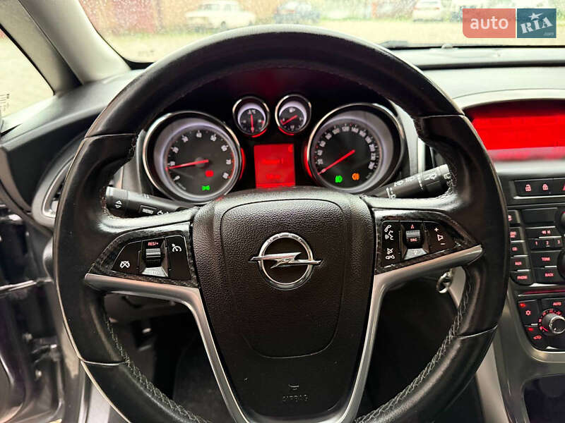 Хэтчбек Opel Astra 2010 в Ивано-Франковске