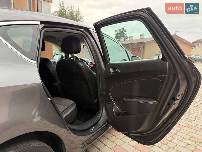 Хэтчбек Opel Astra 2010 в Ивано-Франковске