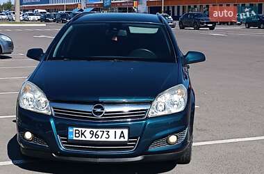Універсал Opel Astra 2007 в Млиніві