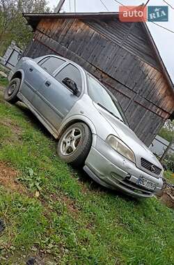 Седан Opel Astra 2003 в 