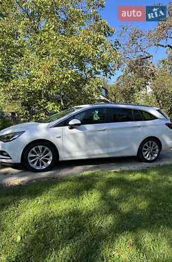 Універсал Opel Astra 2018 в 