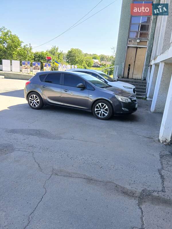 Opel Astra 2010