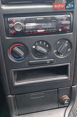 Хэтчбек Opel Astra 2007 в 
