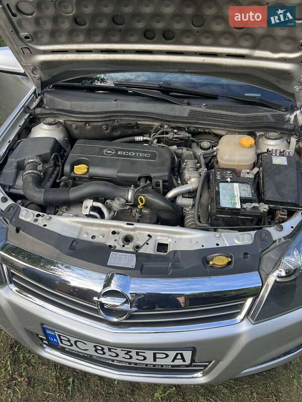 Универсал Opel Astra 2010 в Львове фото 23 Универсал Opel Astra 2010 в Львове