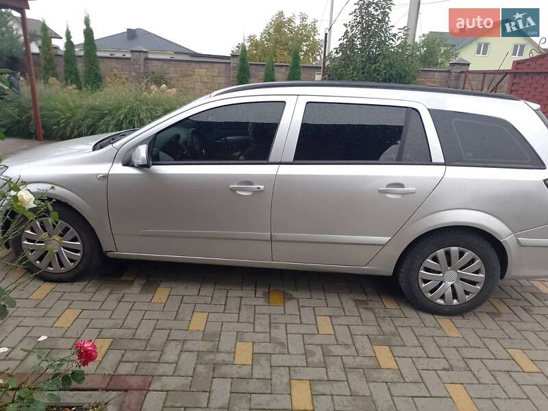 Седан Opel Astra 2006 в Луцке