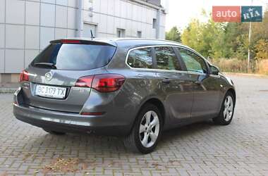 Универсал Opel Astra 2011 в 