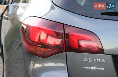Универсал Opel Astra 2011 в 