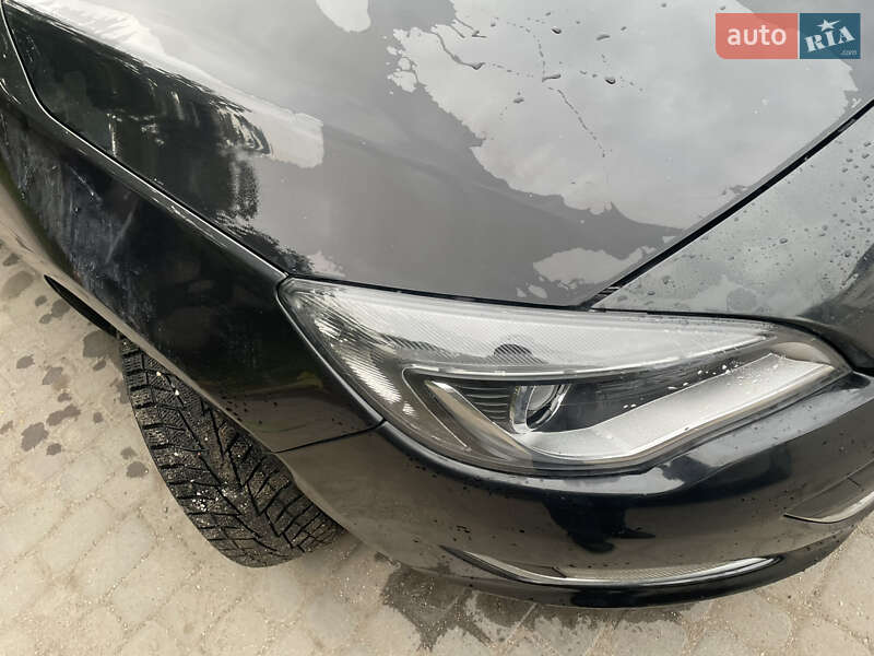 Универсал Opel Astra 2015 в Теофиполе