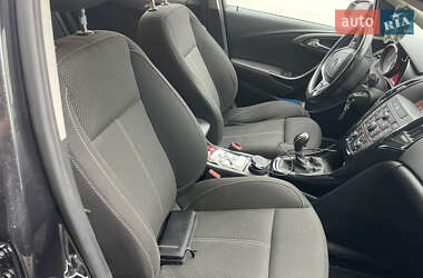 Универсал Opel Astra 2015 в 