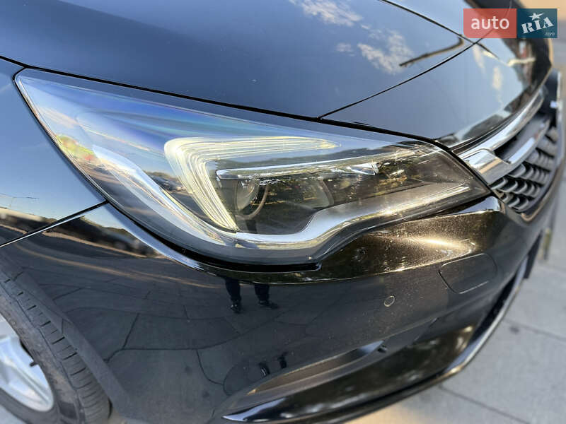 Универсал Opel Astra 2017 в Днепре