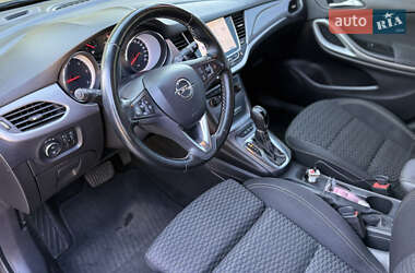 Универсал Opel Astra 2017 в 