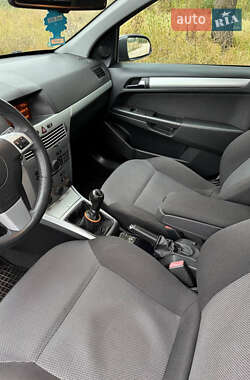 Универсал Opel Astra 2009 в 