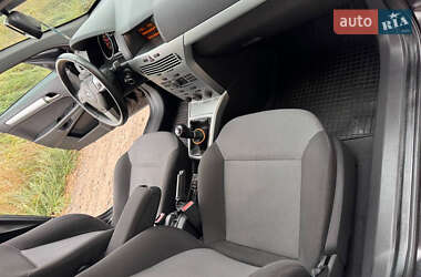 Универсал Opel Astra 2009 в 