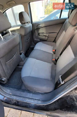 Универсал Opel Astra 2007 в 