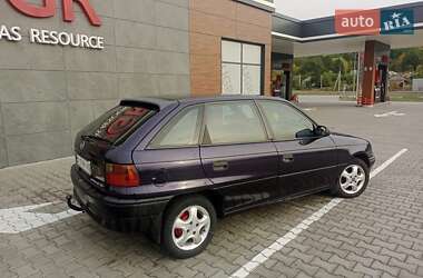 Хэтчбек Opel Astra 1995 в 