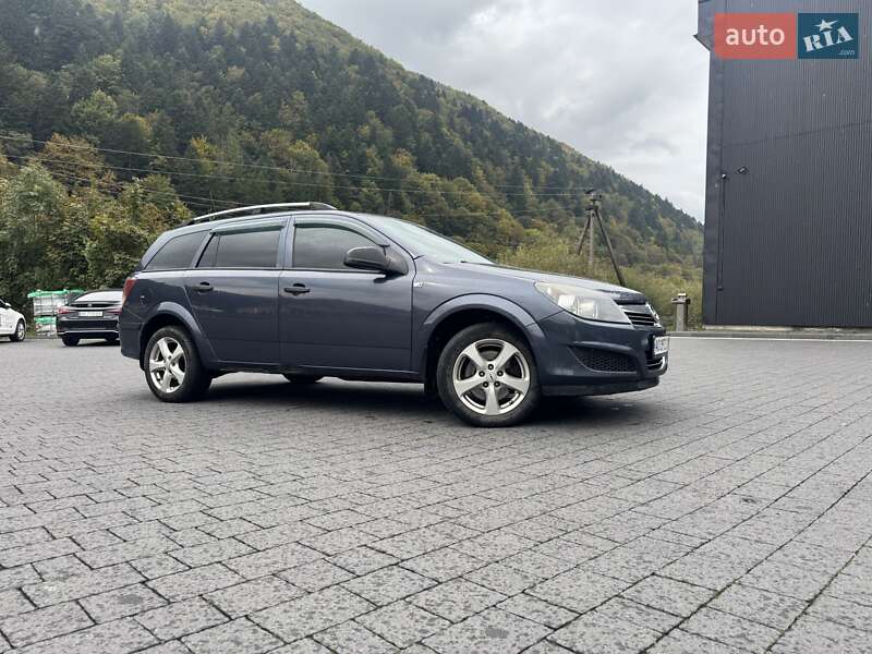 Универсал Opel Astra 2009 в Межгорье