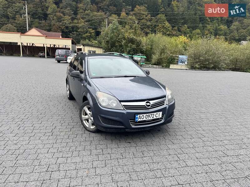Универсал Opel Astra 2009 в Межгорье