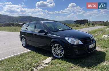 Універсал Opel Astra 2005 в Ужгороді