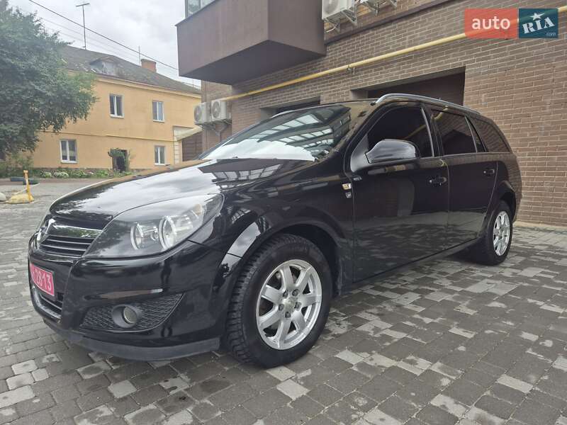 Универсал Opel Astra 2010 в Бердичеве