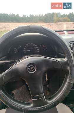 Седан Opel Astra 1993 в 