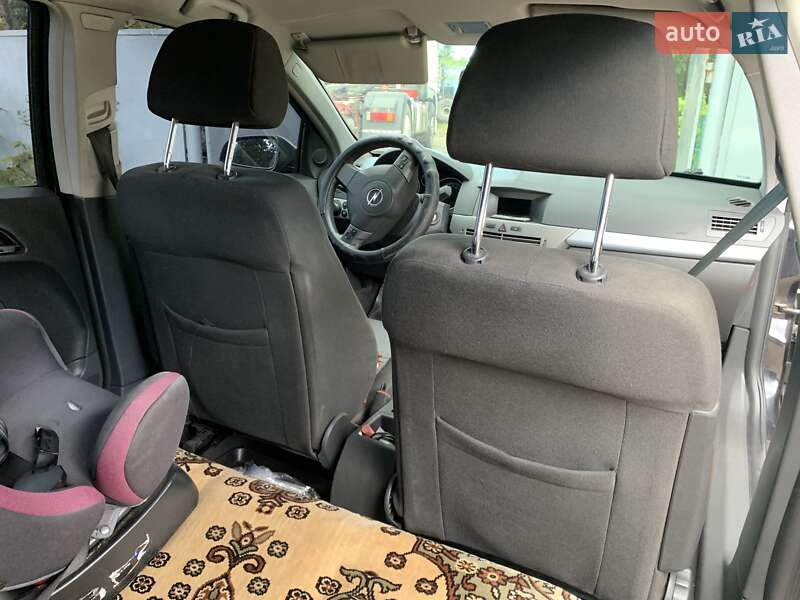 Хэтчбек Opel Astra 2005 в Хмельнике фото 3 Хэтчбек Opel Astra 2005 в Хмельнике