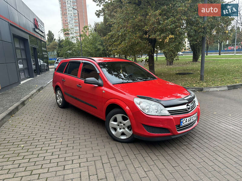 Универсал Opel Astra 2009 в Киеве