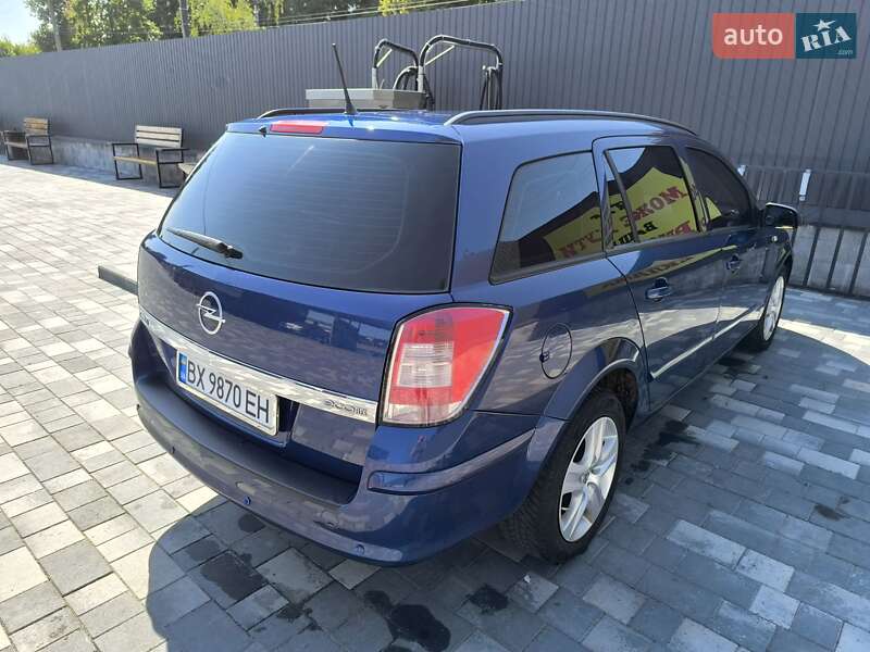 Универсал Opel Astra 2009 в Шепетовке