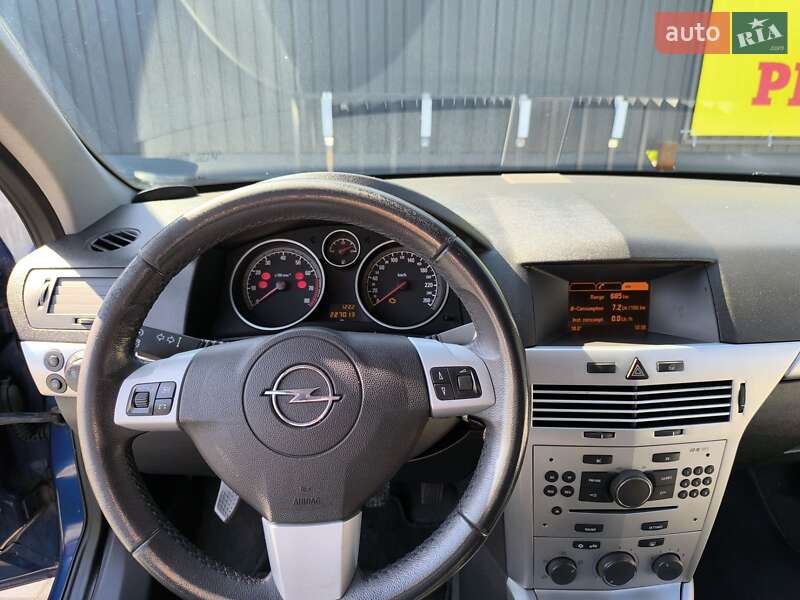 Универсал Opel Astra 2009 в Шепетовке
