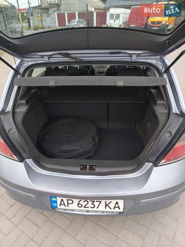 Хэтчбек Opel Astra 2008 в Запорожье