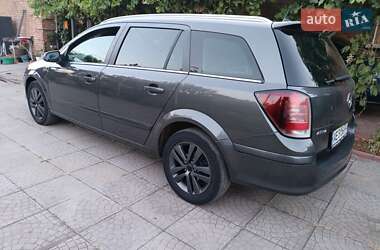 Универсал Opel Astra 2009 в 