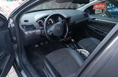 Универсал Opel Astra 2009 в 