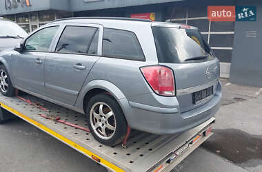 Универсал Opel Astra 2006 в 