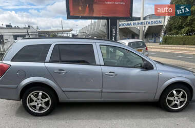 Универсал Opel Astra 2006 в Луцке