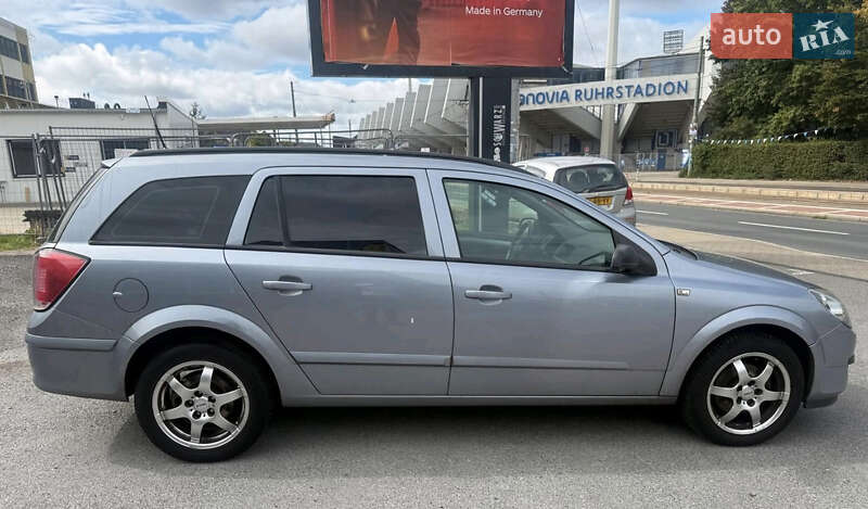 Универсал Opel Astra 2006 в Луцке