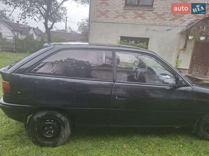Хэтчбек Opel Astra 1992 в Львове