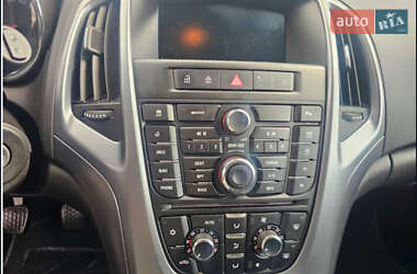 Универсал Opel Astra 2014 в 