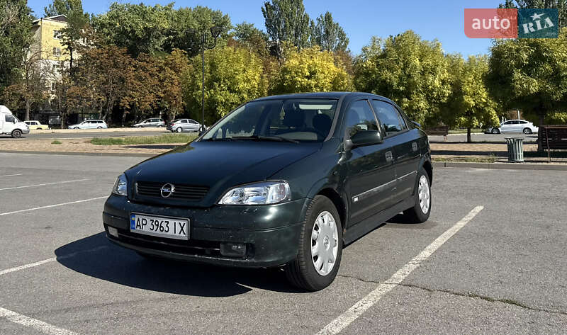 Хэтчбек Opel Astra 2000 в Запорожье