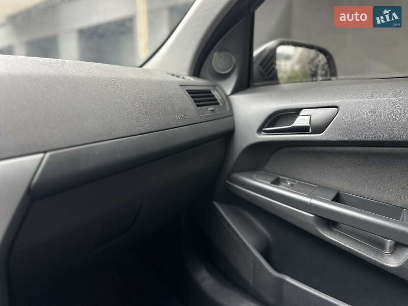 Хэтчбек Opel Astra 2012 в Тернополе